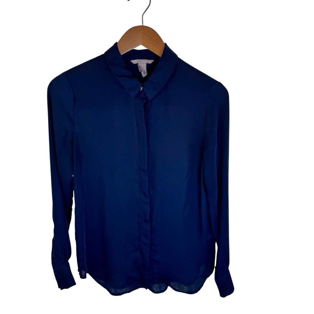 H&M Women's‎ 6 Silky Navy Blue Long Sleeve Hidden Button Top Work Blouse Blouse